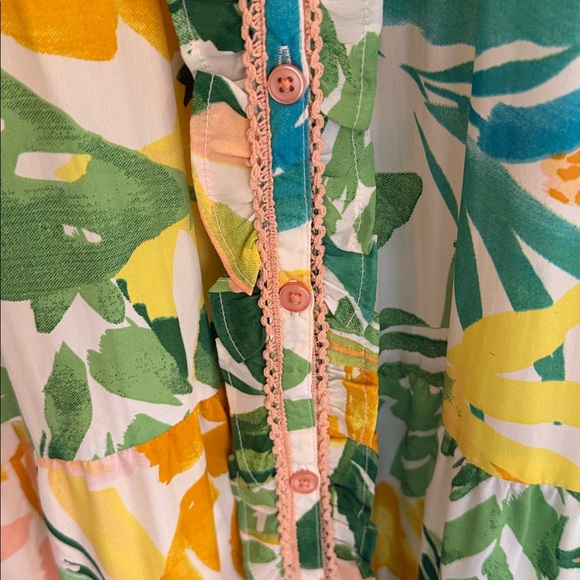 ⭐️True Destinations Ruffled Tropical Print Maxi⭐️ - Picture 4 of 8